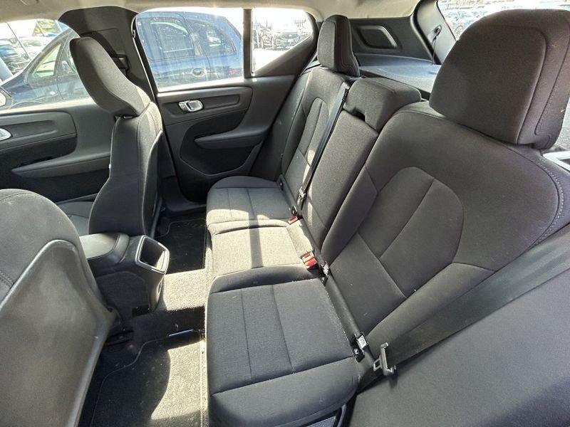 Volvo XC40 T2 Momentum Core 1 PROPRIETARIO - GANCIO TRAINO