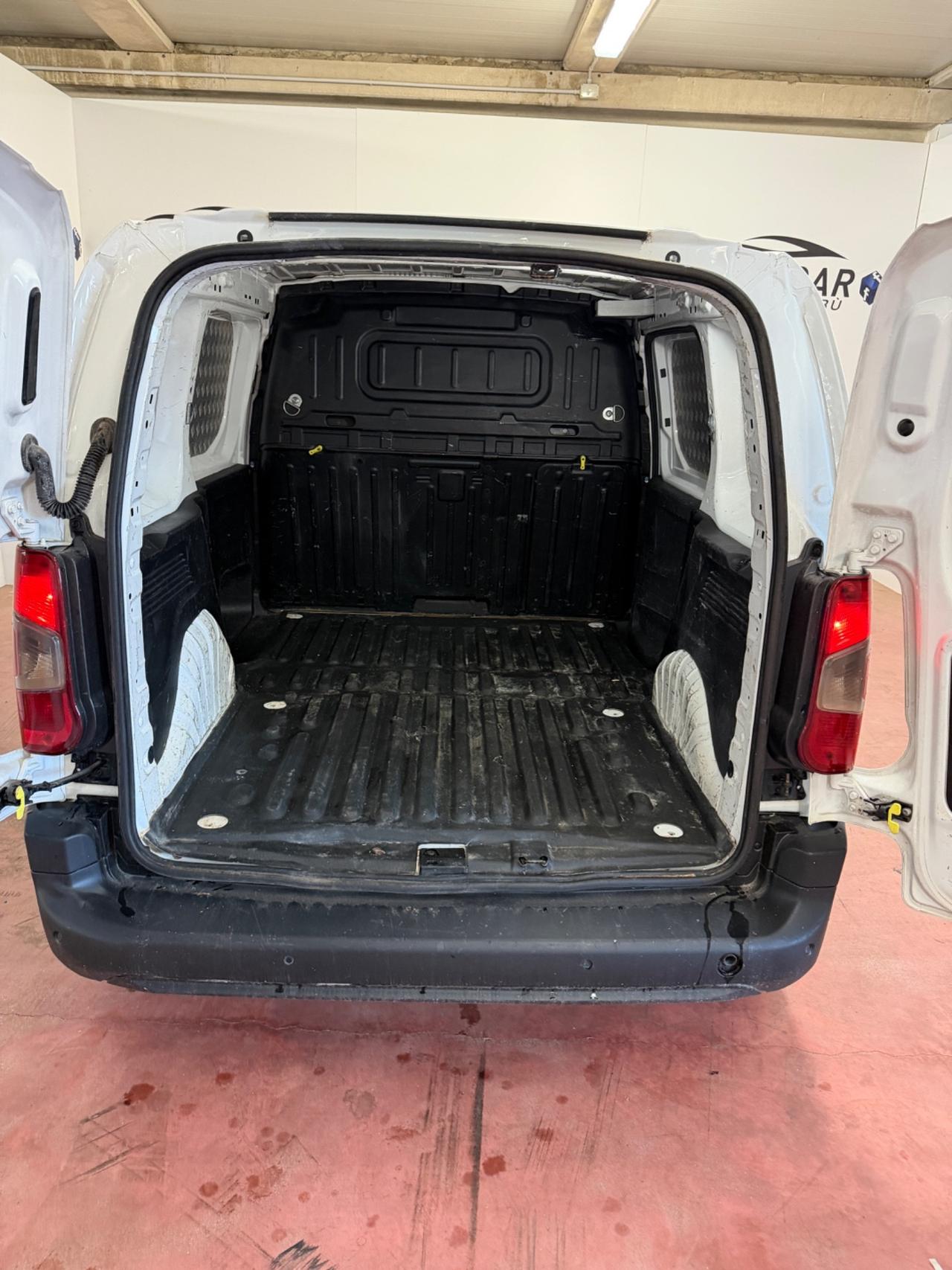 Peugeot Partner BlueHDi 100 S&S PC Furgone Pro