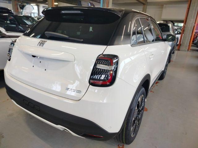 FIAT 600 Hybrid 110 CV DCT MHEV La Prima km0