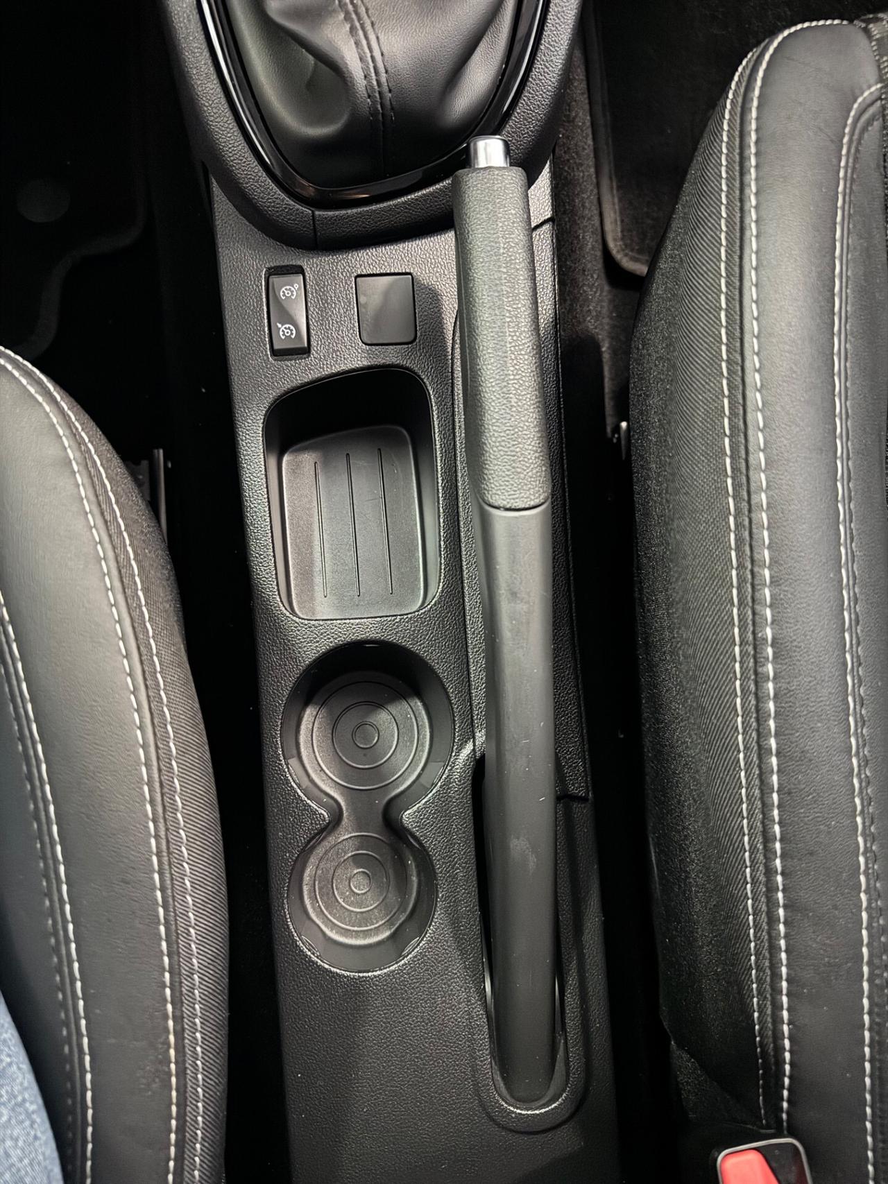 Renault Clio TCe 12V 75 CV 5 porte Moschino Intens