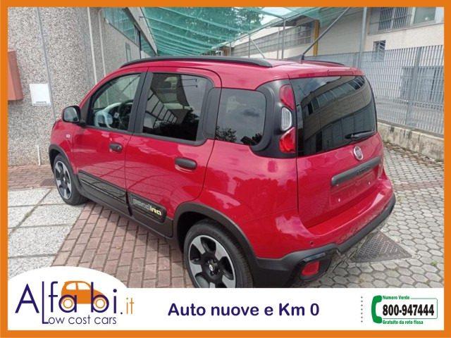FIAT Panda 1.0 FireFly 70CV Hybrid Pandina (Cross Look)