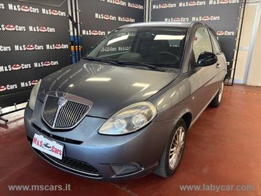 LANCIA Ypsilon 1.2 69 CV Argento