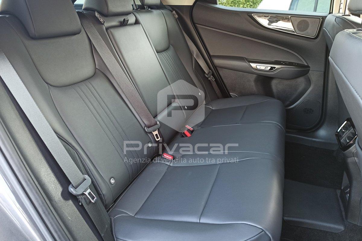 LEXUS NX 450h Plug-in 4WD Premium +