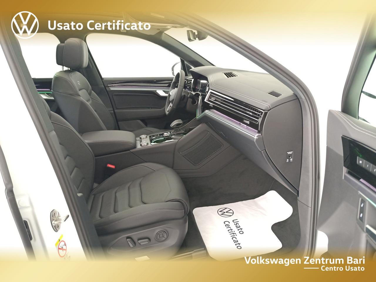 Volkswagen Touareg 3.0 v6 tdi scr r-line 286cv auto
