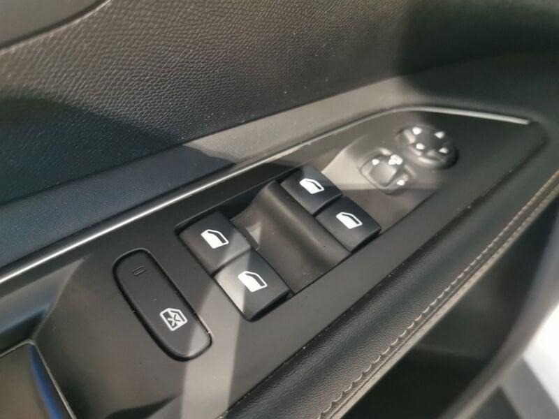 Peugeot 3008 3008 BlueHDi 130 S&S EAT8 GT Line