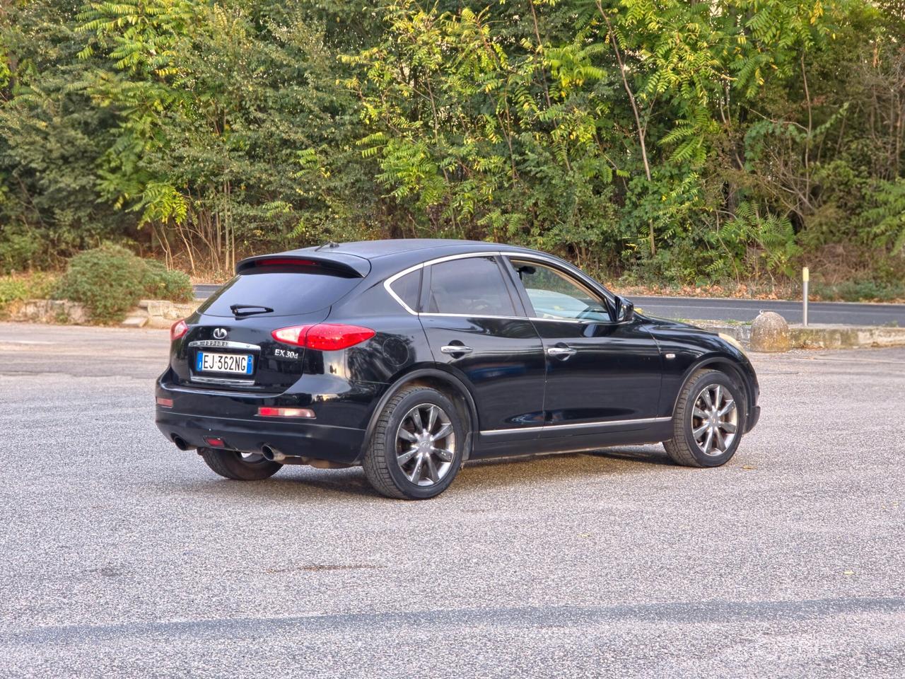 Infiniti EX30 EX30d GT Premium CV-238 E5 Automatico 2011