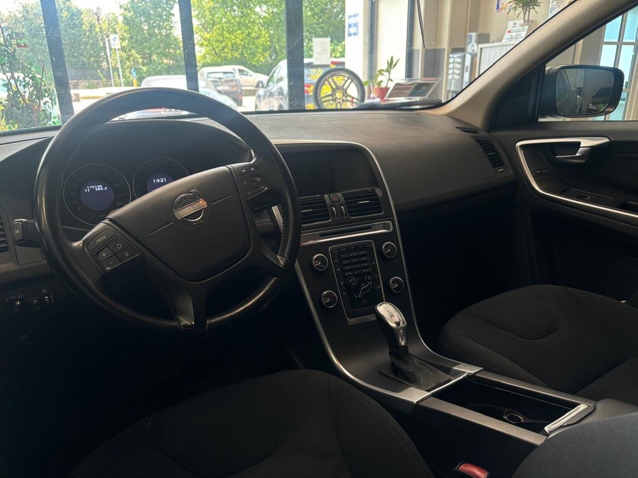 Volvo XC 60 XC60 D3 Geartronic Kinetic