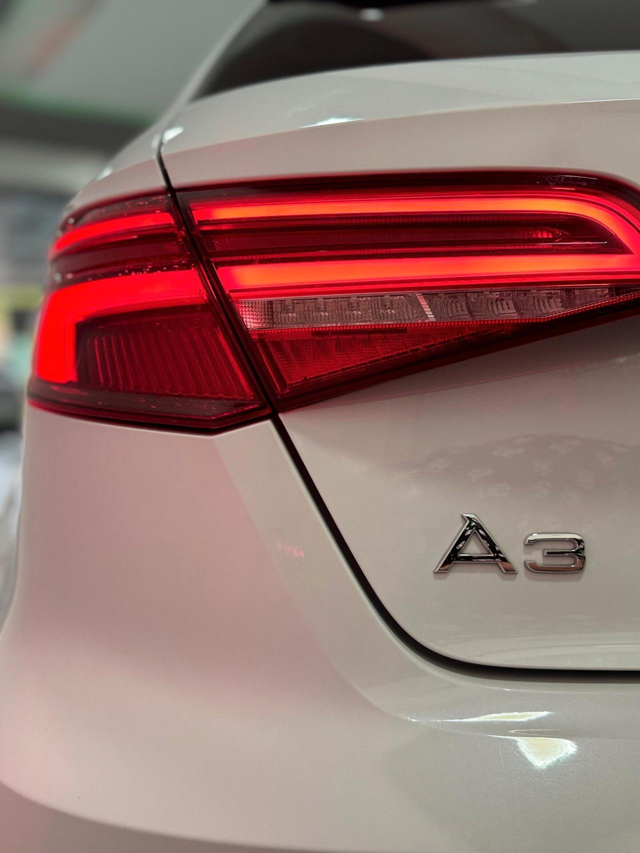 Audi A3 SPB 30 TDI S LINE S-TRONIC