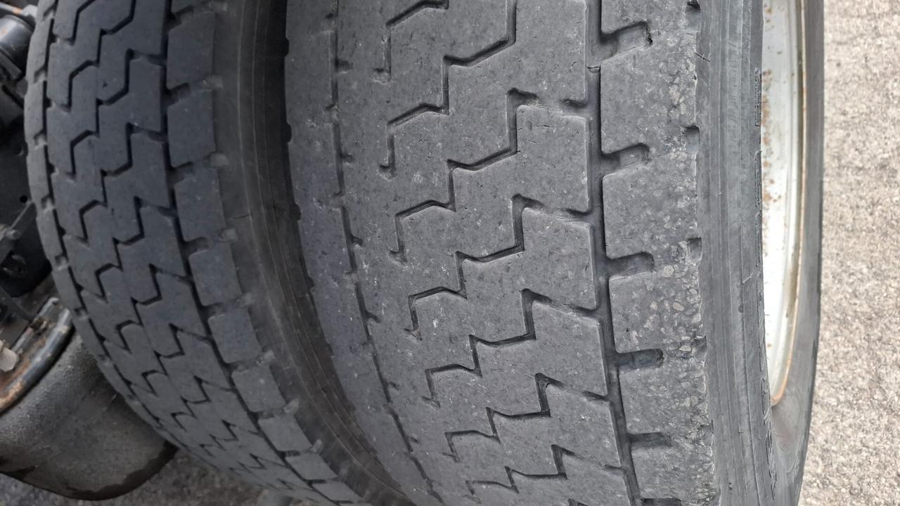 IVECO STRALIS 260 E48 SCARRABILE