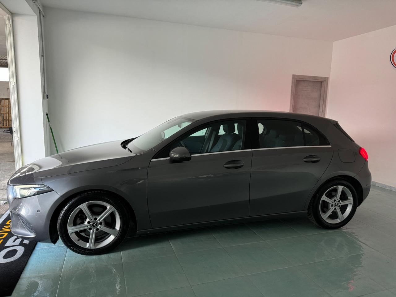 Mercedes-benz A 180 A 180 d Automatic Business Extra