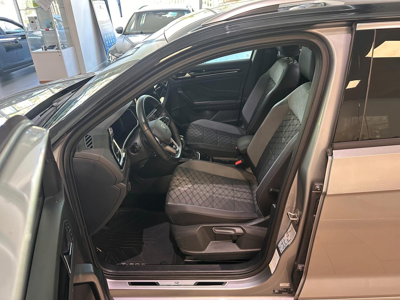 Volkswagen T-Roc 2.0 TDI SCR 150 CV DSG R-Line