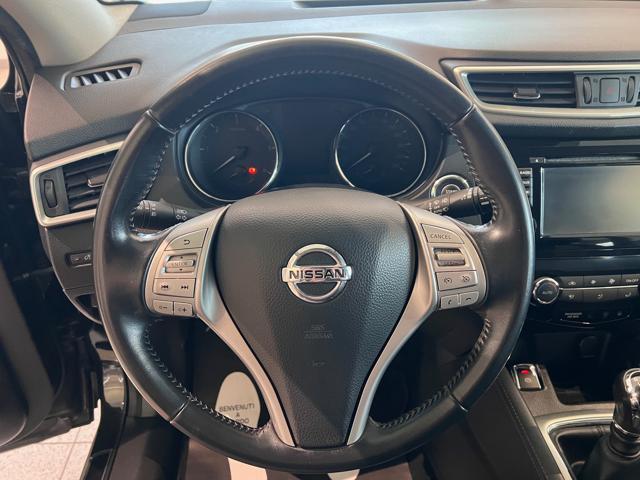 NISSAN Qashqai 1.6 dCi 4WD Black Edition - FULL OPTIONAL!