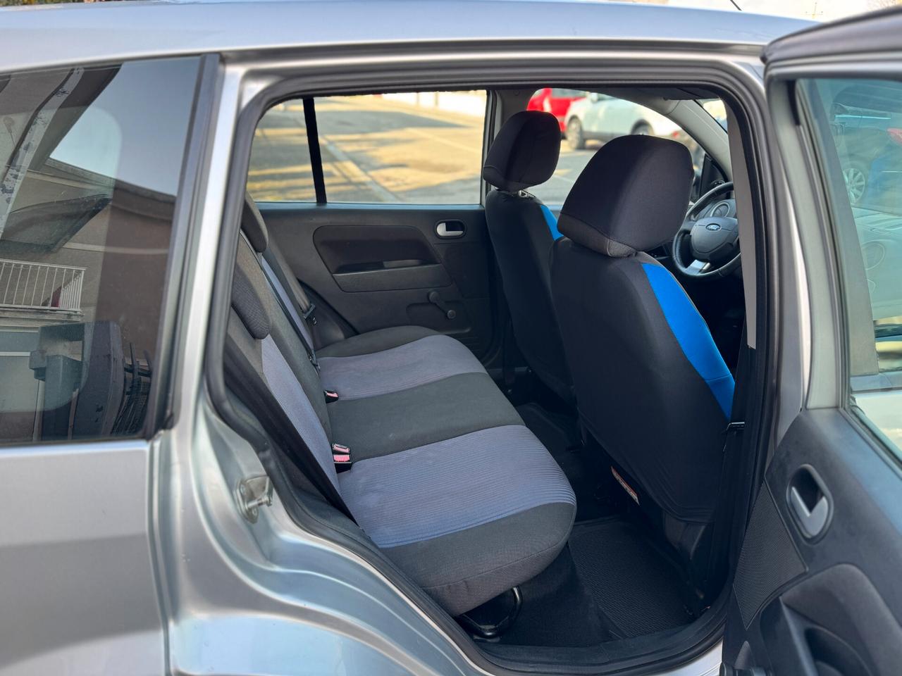 Ford Fusion 1.4 16V 5p. Titanium