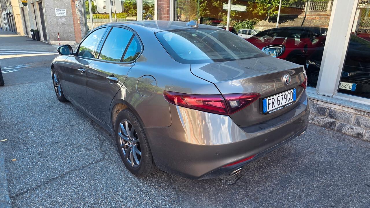 Alfa Romeo Giulia 2.2 Turbodiesel 180 CV Super