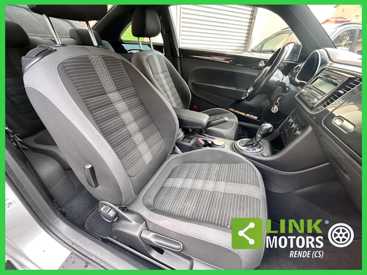 Volkswagen Maggiolino 2.0 TDI DSG Sport 07/2012