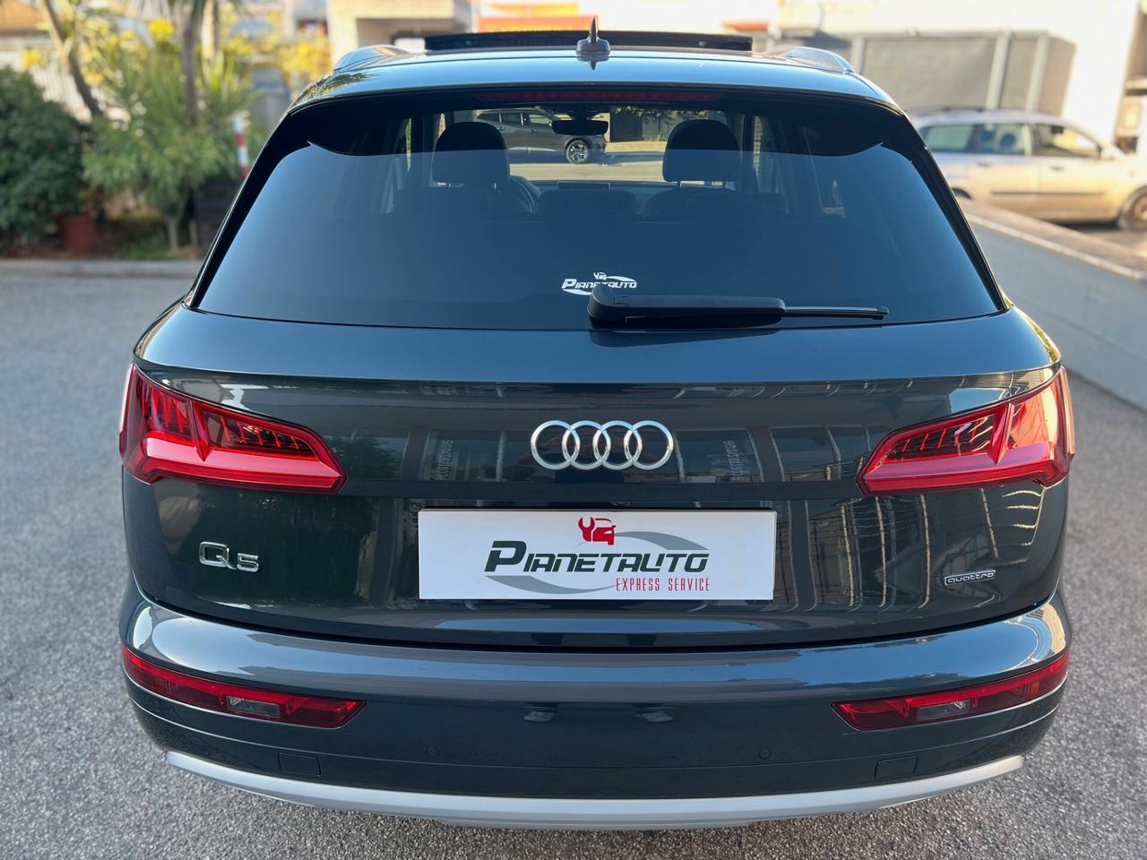 Audi Q5 40 2.0 tdi 205CV mhev Business quattro s-tronic