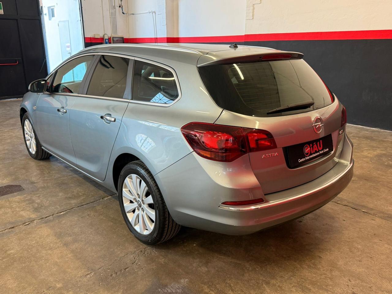 Opel Astra 1.7 CDTI 130CV Sports Tourer Cosmo