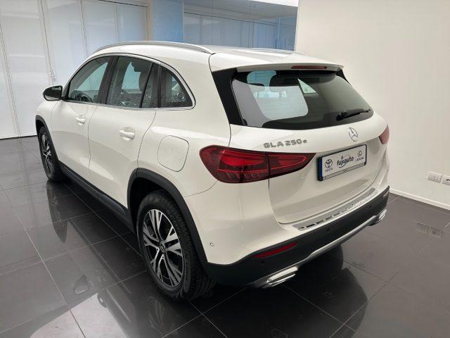 MERCEDES-BENZ GLA 250 e Plug-in hybrid Automatic Sport AMGLine Restyling