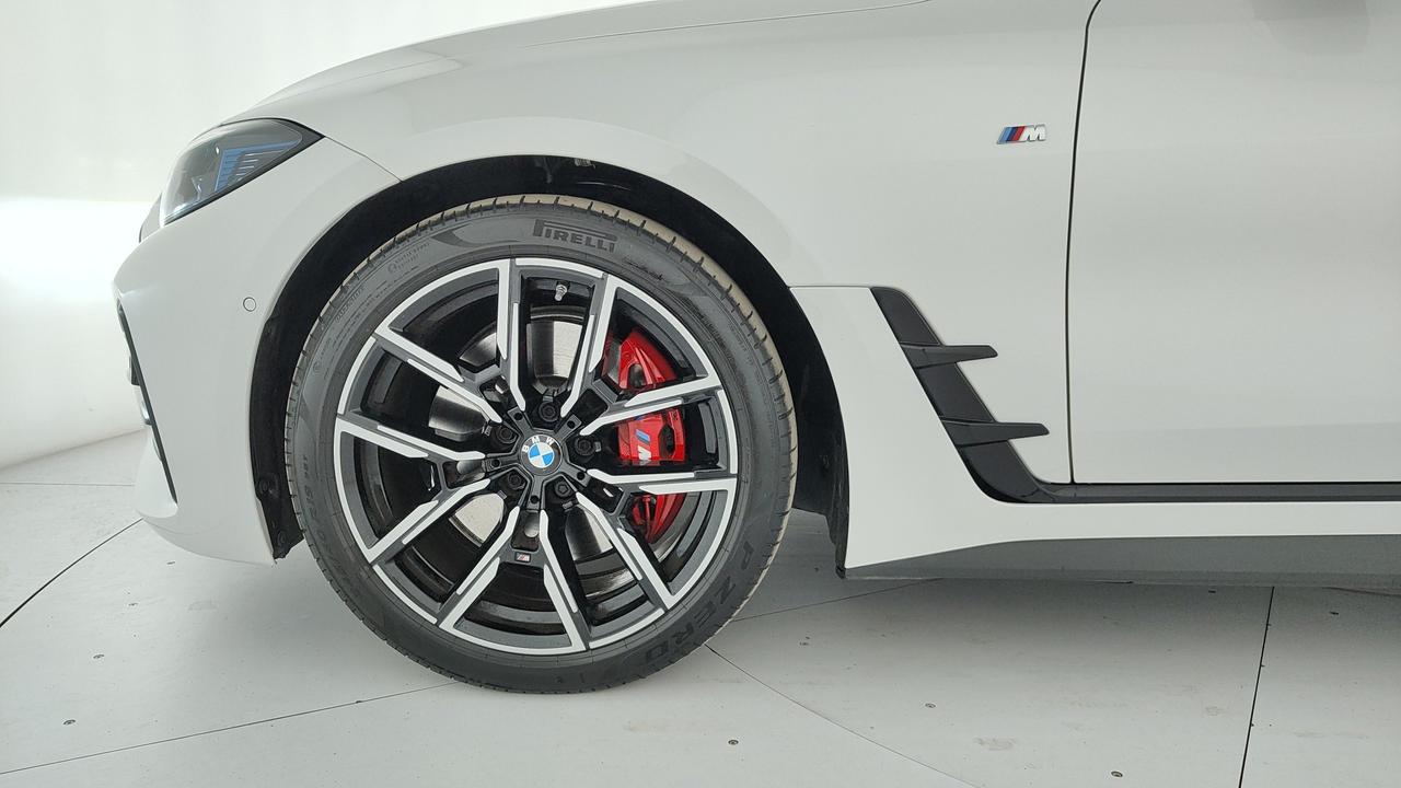 BMW Serie 4 G26 LCI 2024 Gran Coupe - 420d Gran Coupe mhev 48V xdrive MSport Pro auto