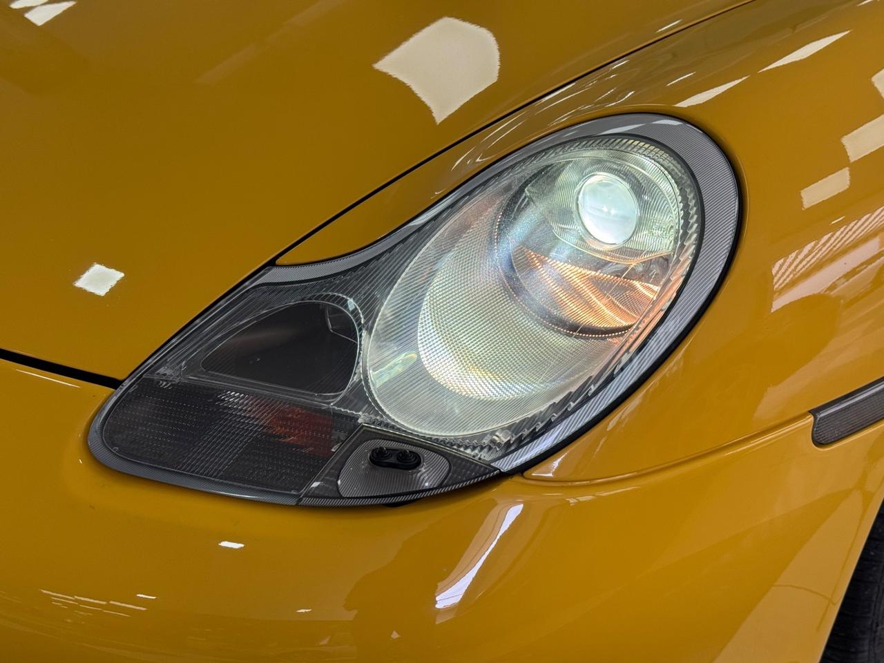 Porsche Boxster 2.5i 24V cat