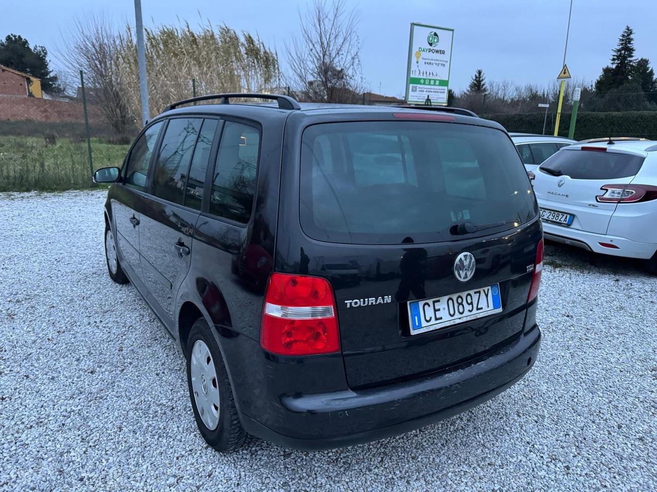 Volkswagen Touran 1.9 TDI 90CV Conceptline 7 Posti