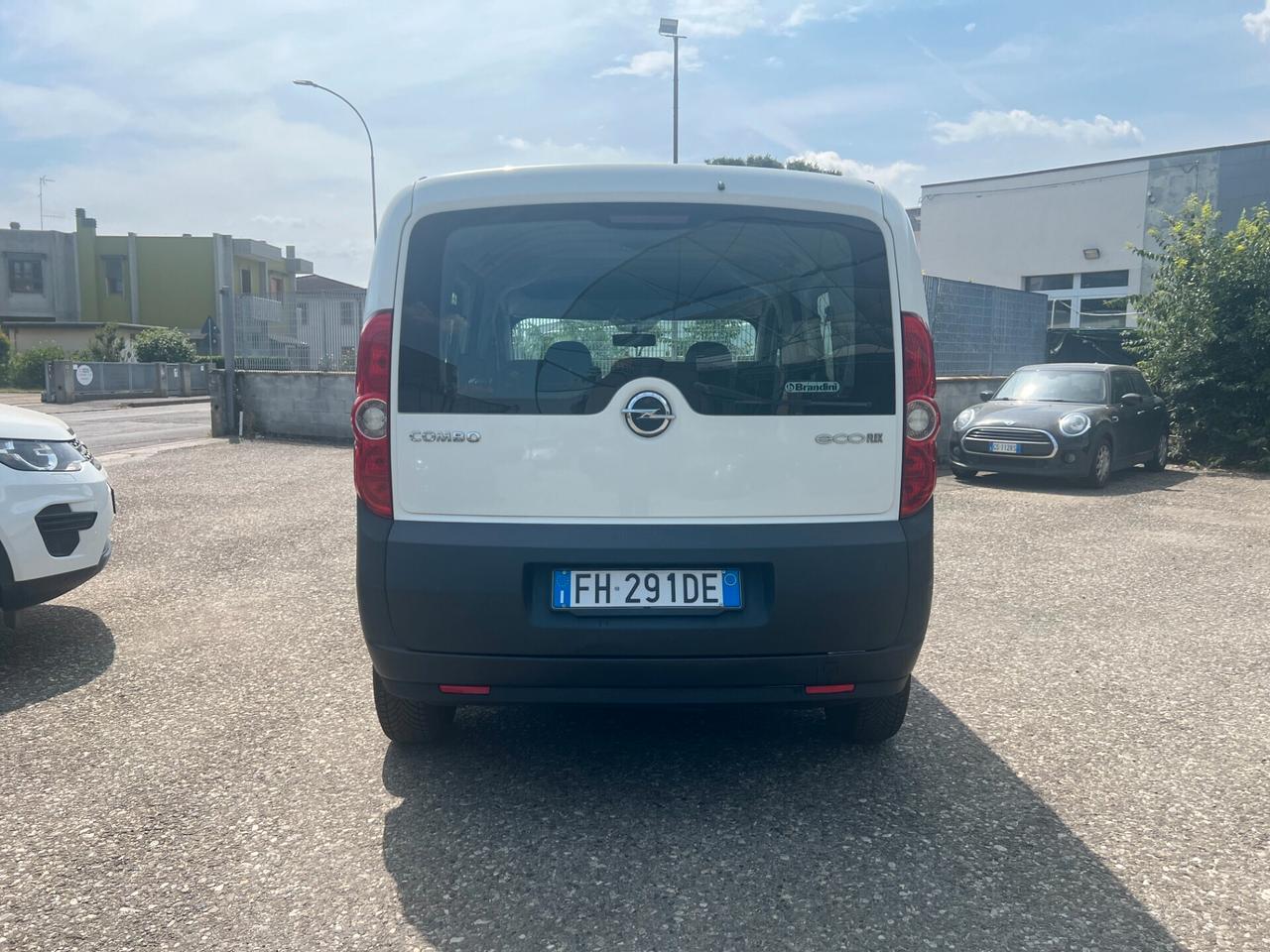 Opel Combo 1.3 CDTi 95CV PC-TN Blitz N1