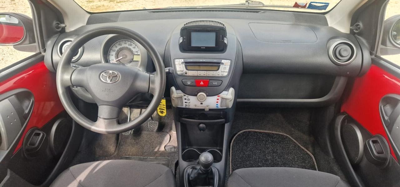 Toyota Aygo 1.0 12V VVT-i 3 porte Lounge Connect