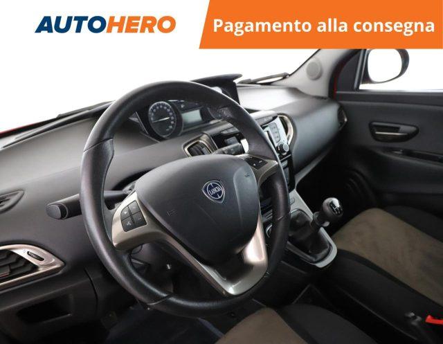 LANCIA Ypsilon 1.2 69 CV 5 porte Platinum