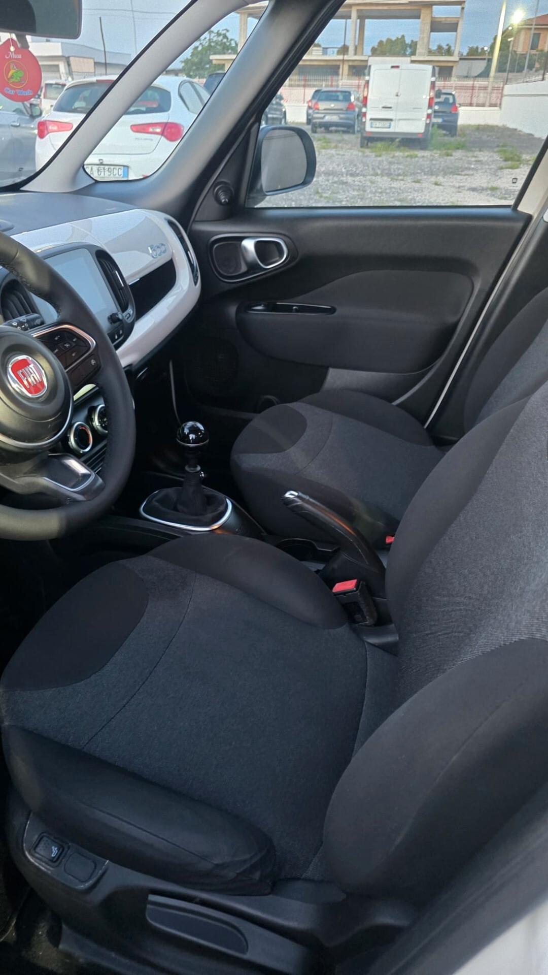 Fiat 500L 1.6 Multijet 120 CV Mirror