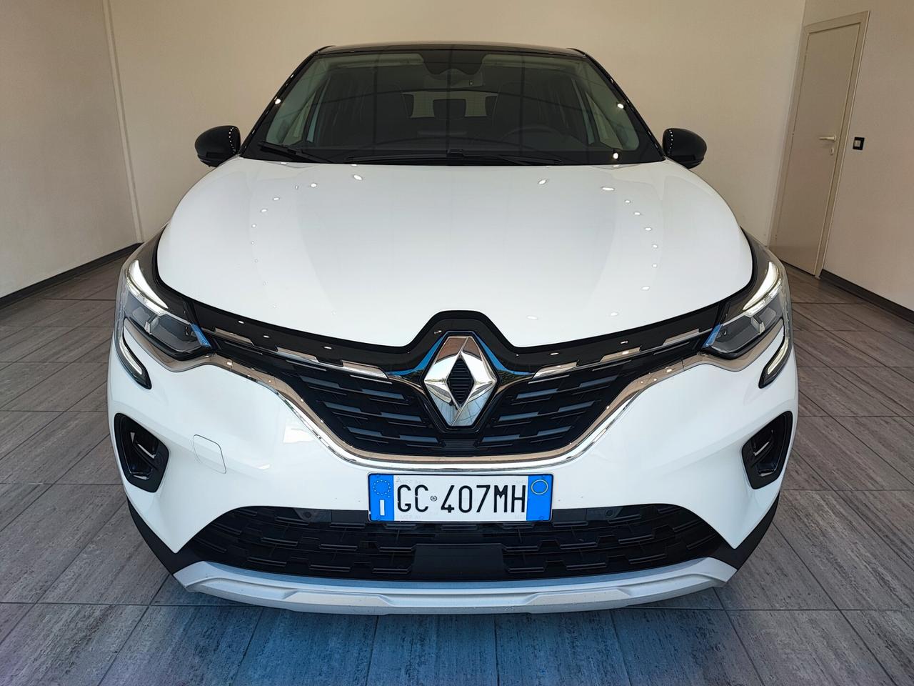 Renault Captur Plug-in Hybrid E-Tech 1 Initiale Paris