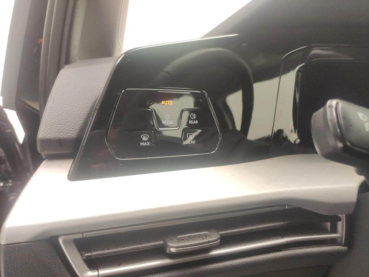 Volkswagen Golf 2.0 TDI 115 CV SCR Life