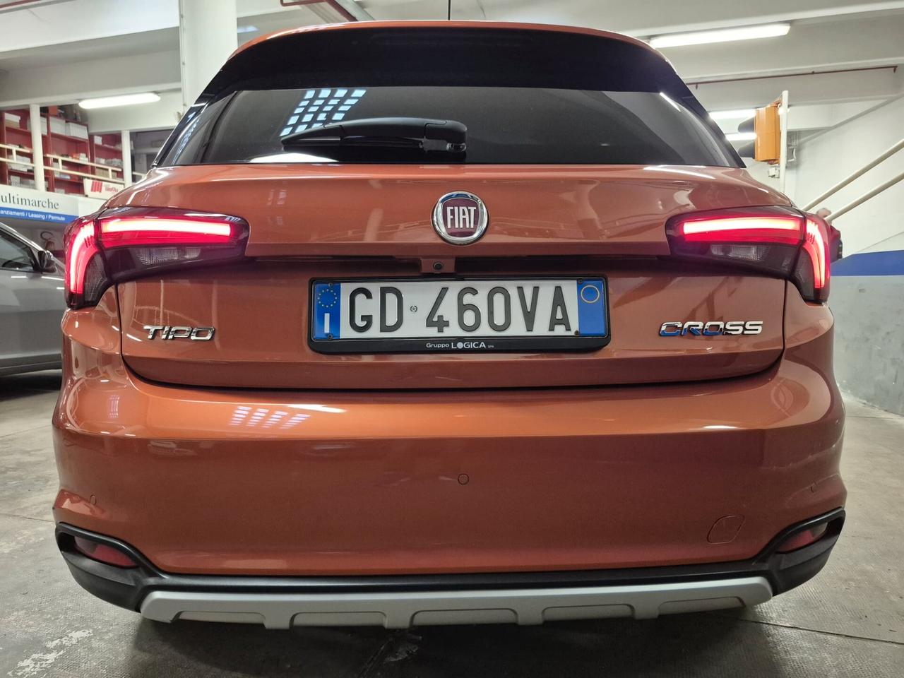 Fiat Tipo 1.0 5 porte Cross