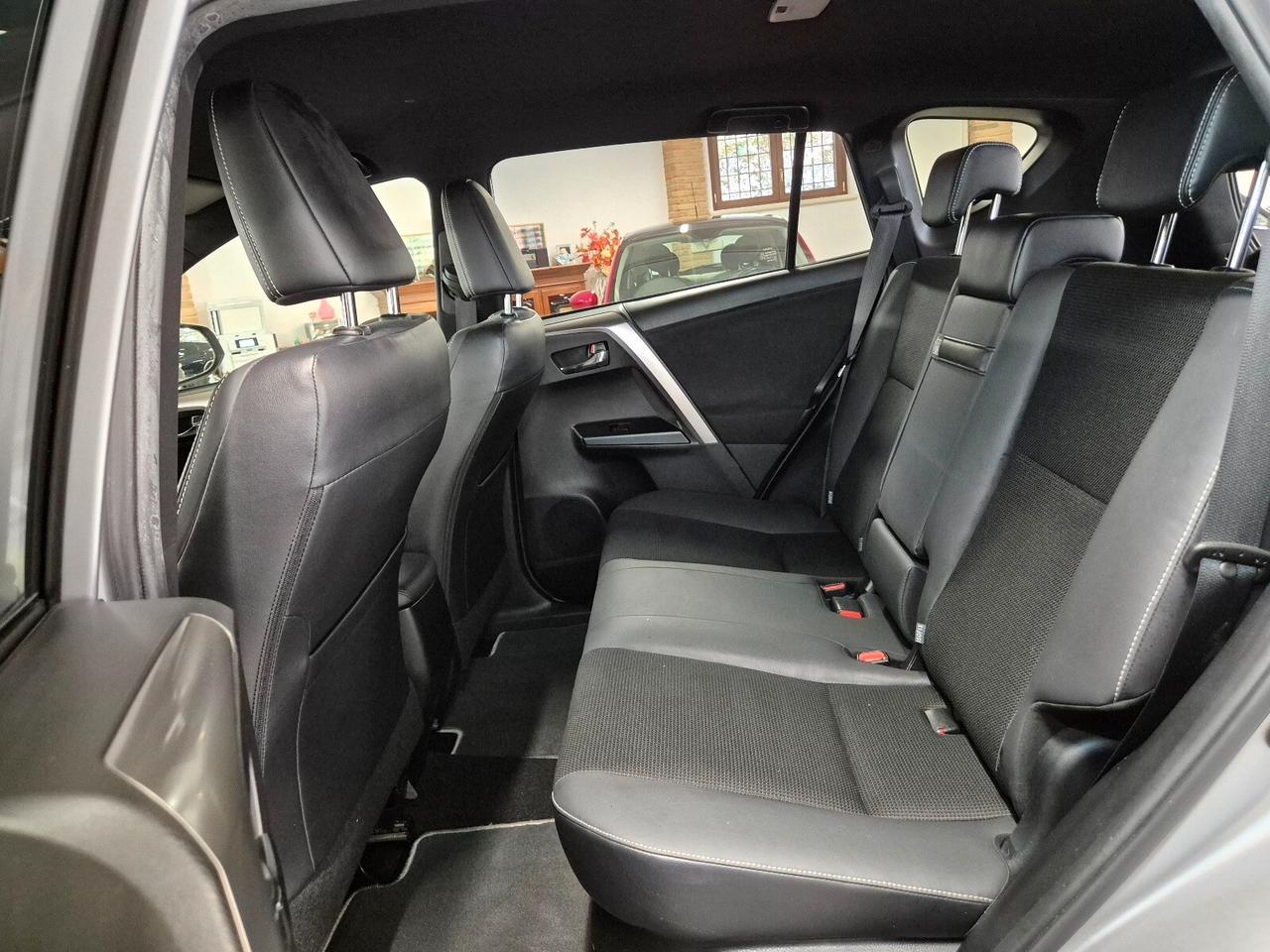 Toyota RAV 4 RAV4 2.5 Hybrid 2WD Style