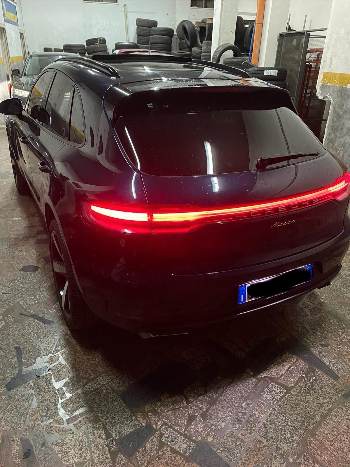 Porsche Macan 2.0 245 Cv Strafull