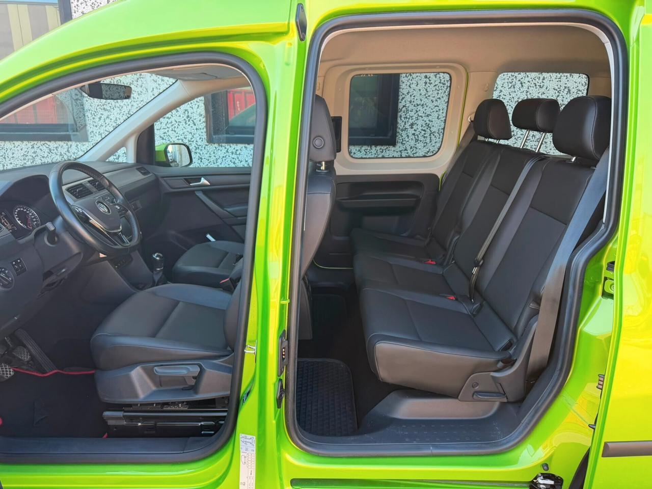 Volkswagen Caddy 1.4 TGI Highline PARI AL NUOVO