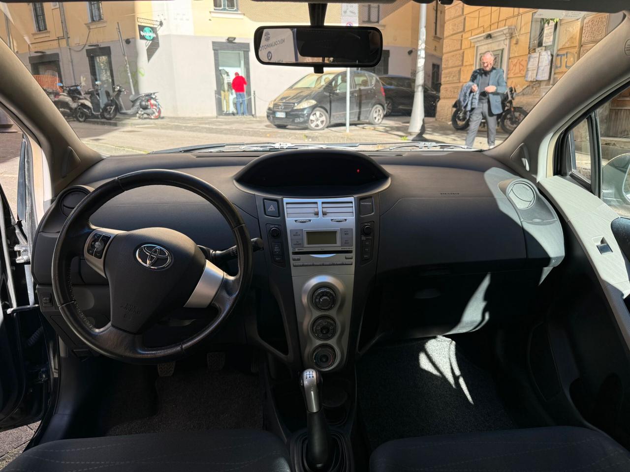 TOYOTA YARIS 1.0 BENZ 5 PORTE UNICOPRO