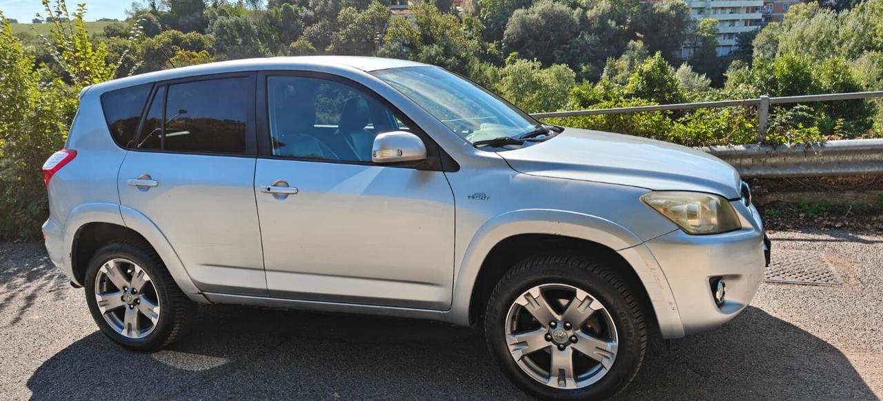 Toyota RAV 4 RAV4 Crossover 2.2 D-Cat A/T 150 CV Luxury