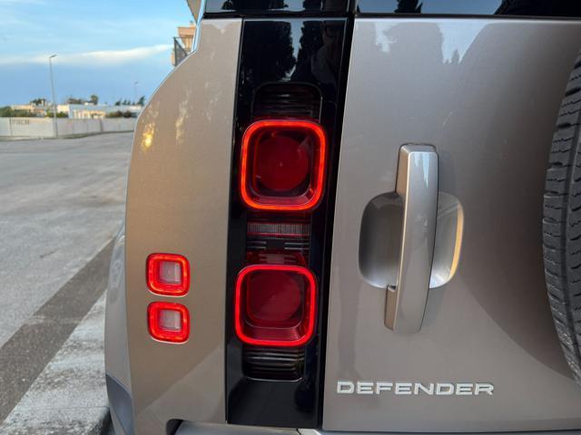 LAND ROVER Defender 110 3.0D I6 200 CV AWD Auto SE 7 POSTI