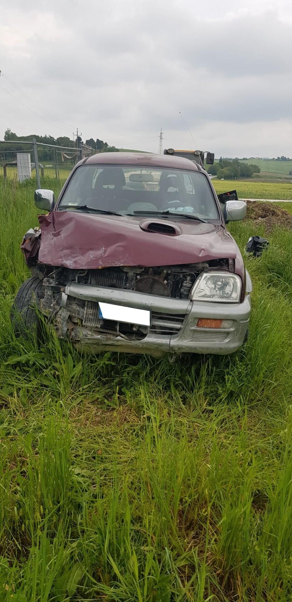 Mitsubishi L200 2.5 TDI 100CV 4WD R/D LOCK