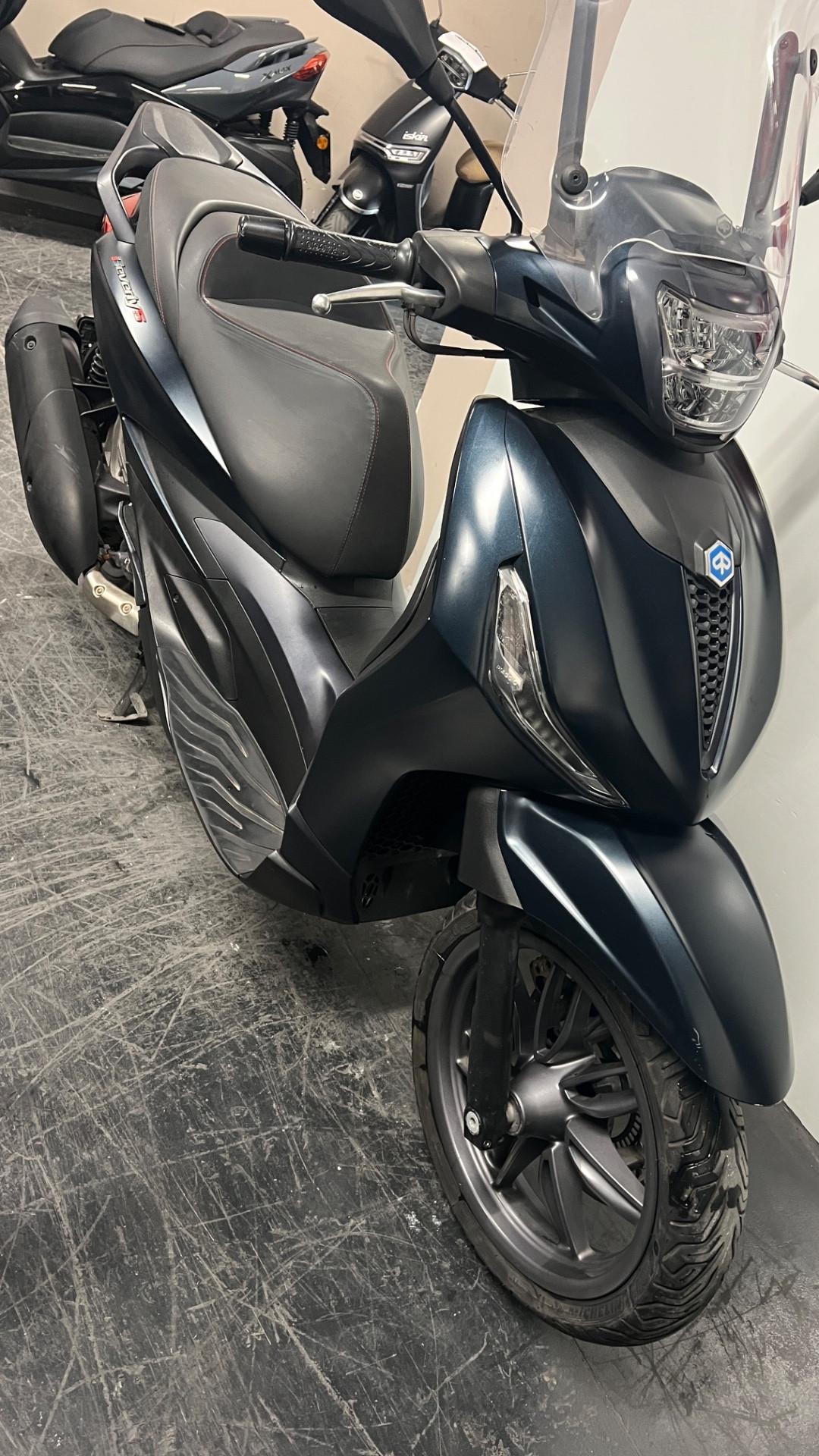 Piaggio Beverly 300 HP S