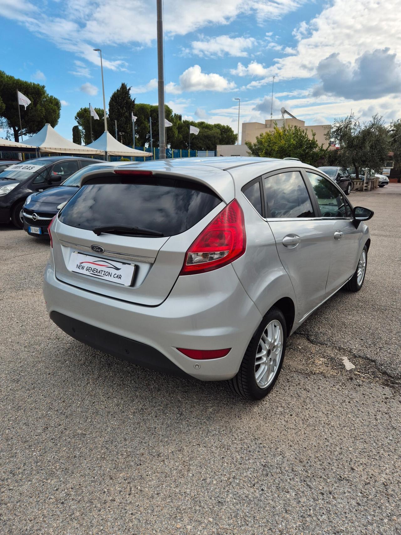 Ford Fiesta 1.4 5 porte Bz.- GPL Titanium