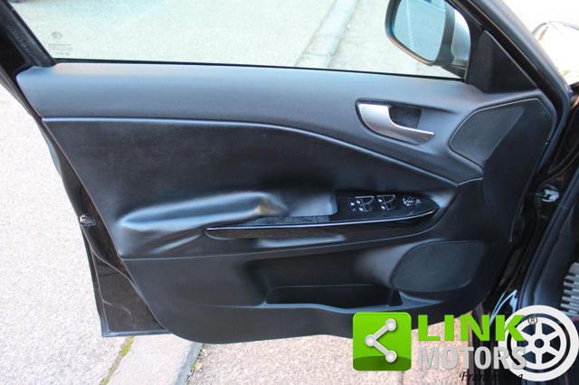 ALFA ROMEO Giulietta 1750 TBi Quadrifoglio Verde