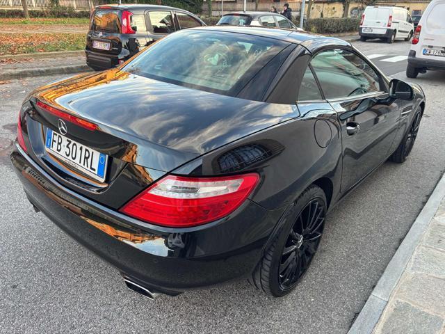 MERCEDES-BENZ SLK 200 Premium