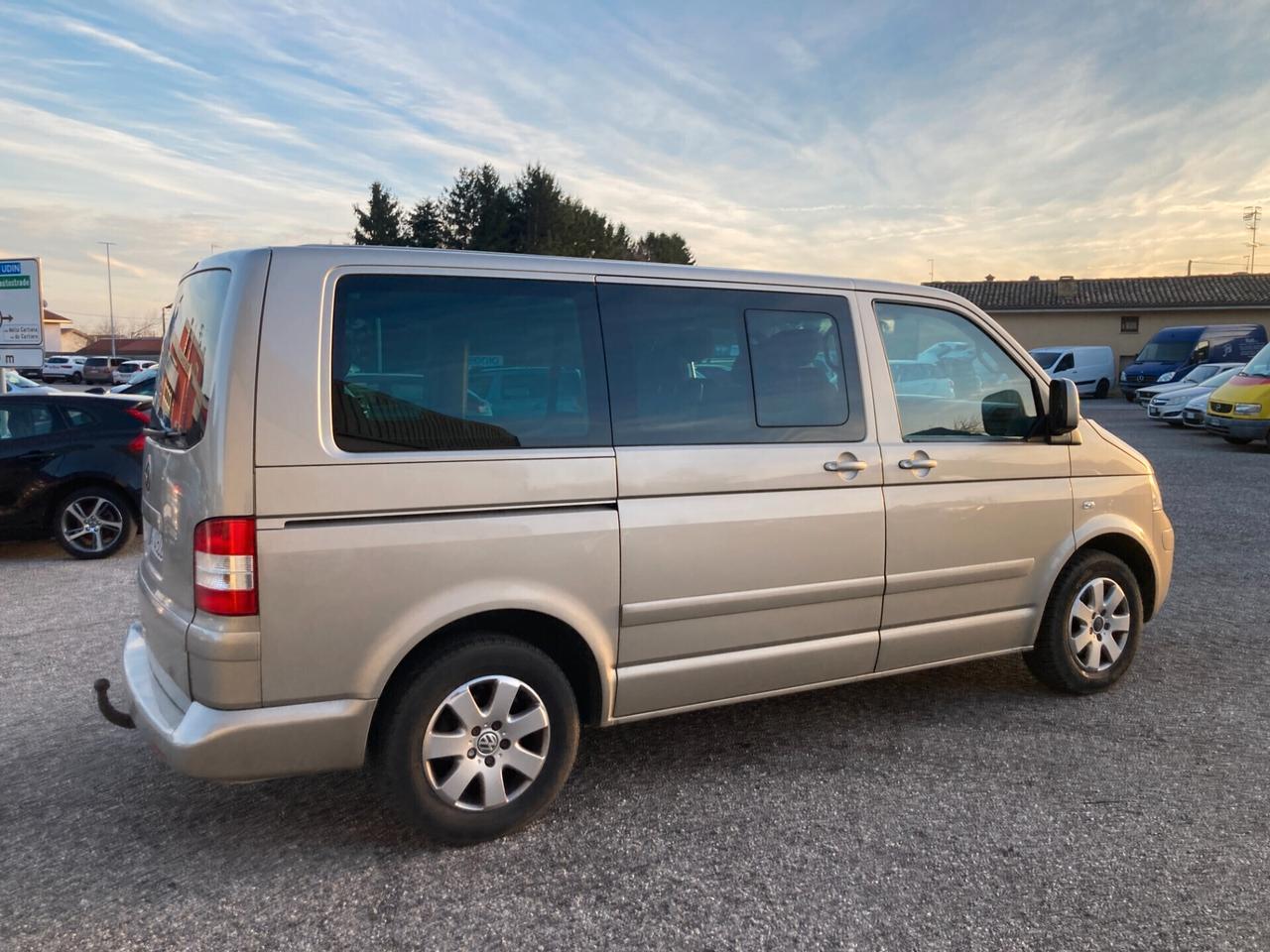 Volkswagen Multivan 2.5 TDI/174CV Highline