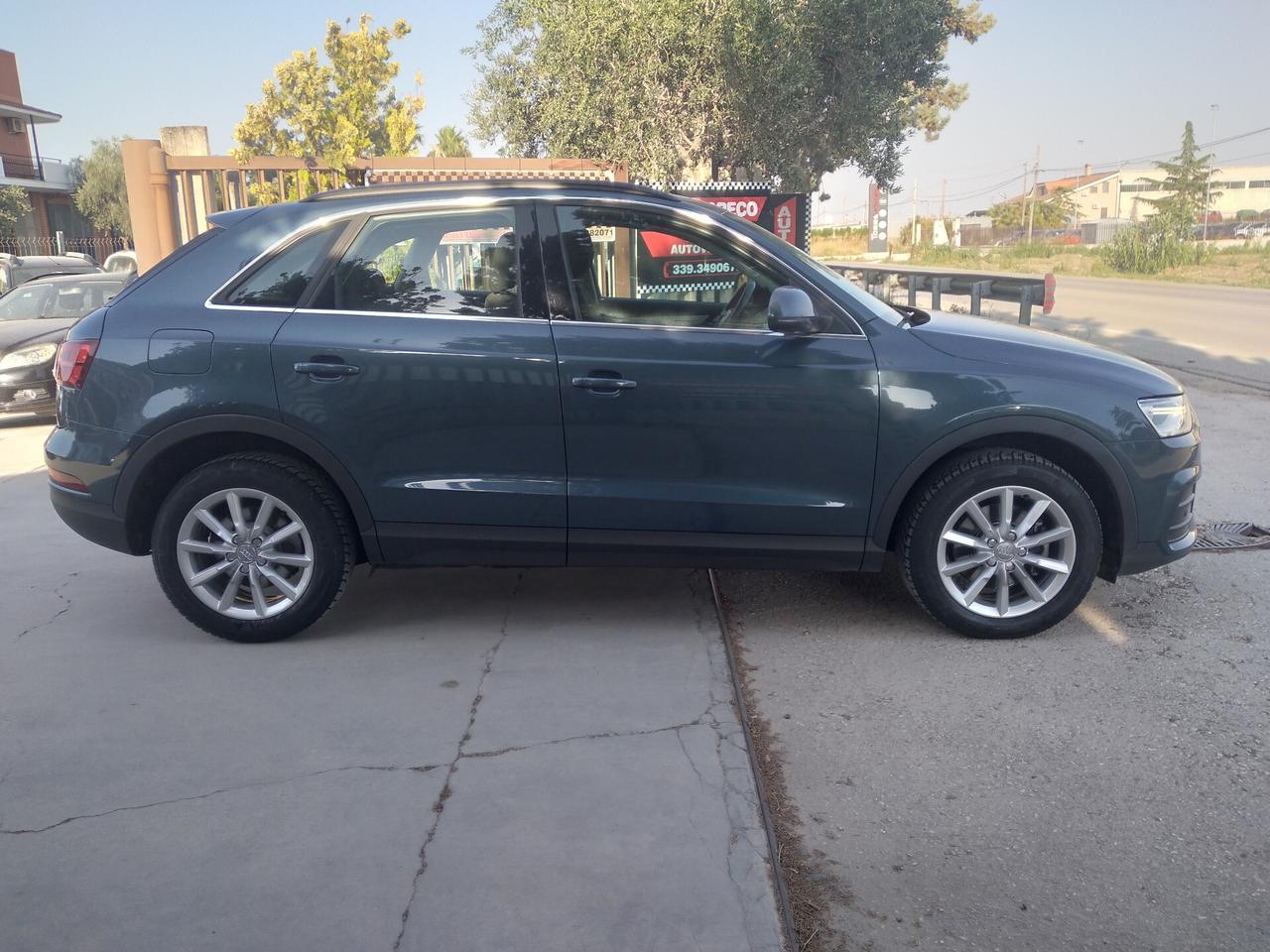 Audi Q3 2.0 TDI 120 CV Sport
