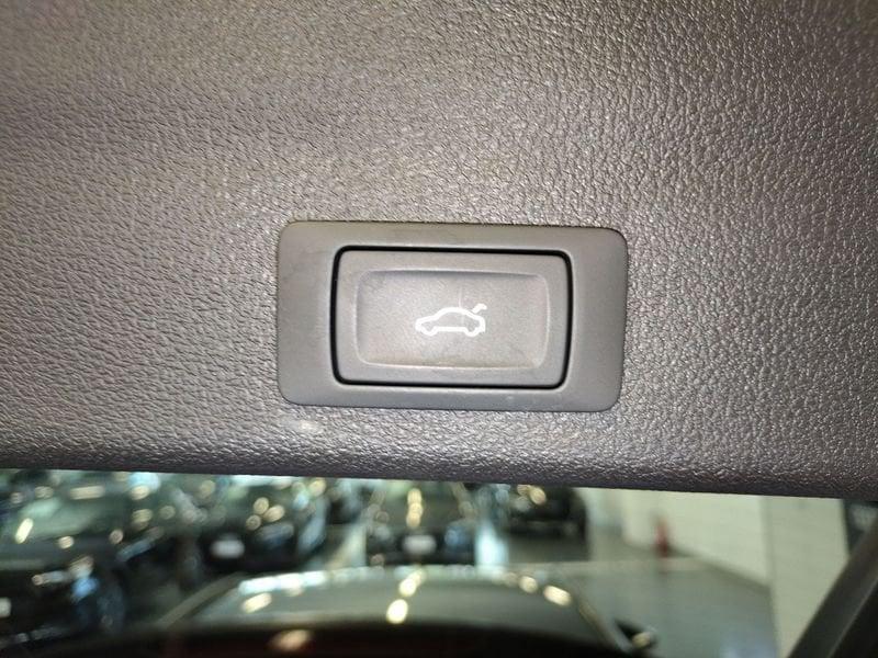 Audi A6 Avant 40 2.0 TDI quattro ultra S tronic S line edition