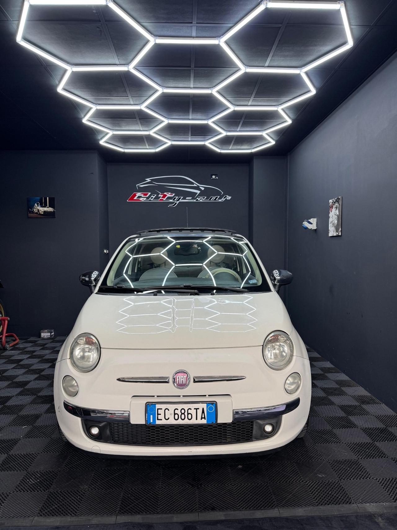 Fiat 500 1.2 Lounge 69 CV - 2010 | Iconica e Adatta a Neopatentati
