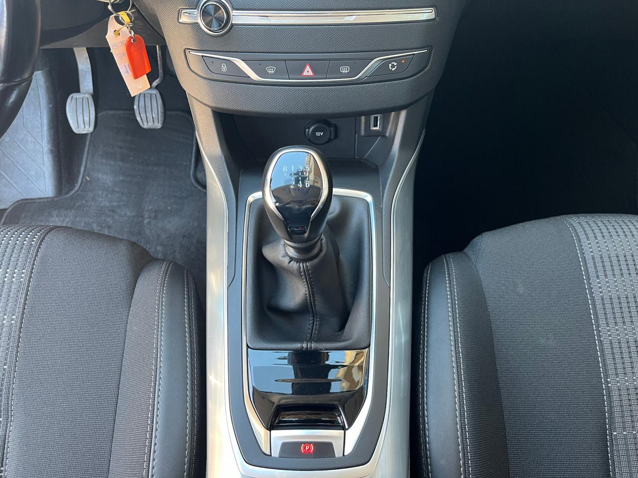 Peugeot 308 BlueHDi 130 S&S SW Allure