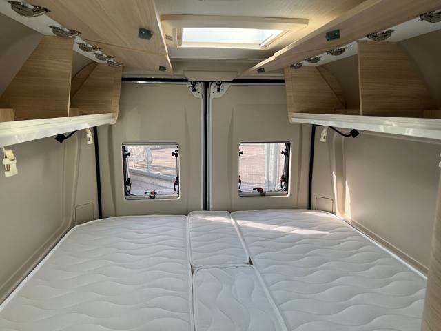 CHAUSSON V697 FIRST LINE