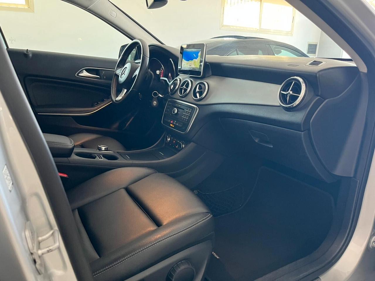Mercedes-benz GLA 200 d Automatic Enduro Activity